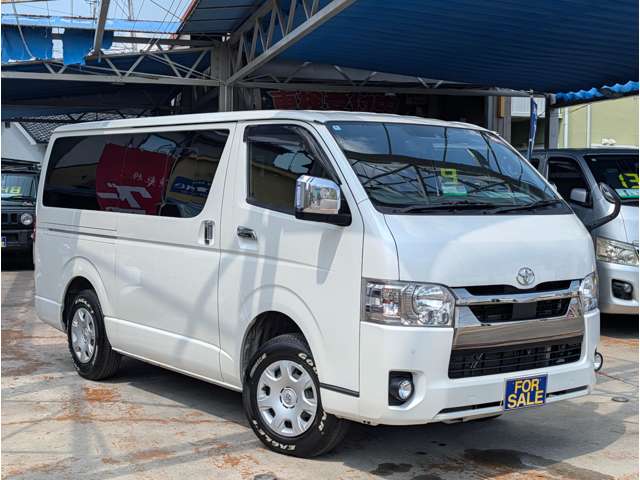 Toyota Hiace Van 2
