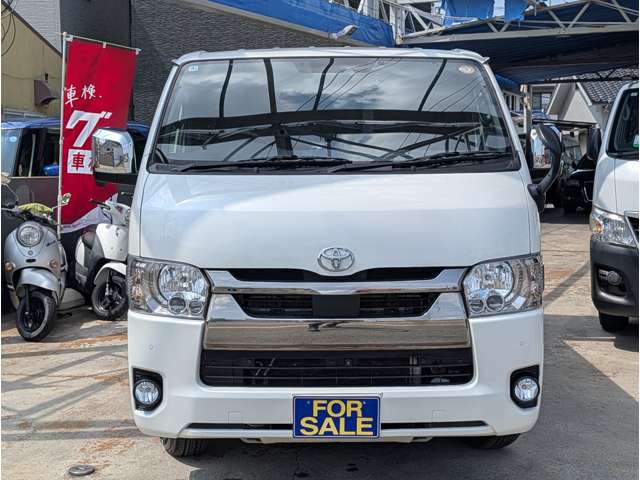 Toyota Hiace Van 6