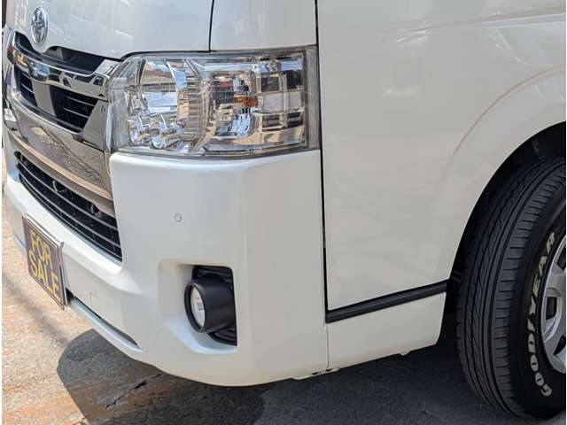 Toyota Hiace Van 9