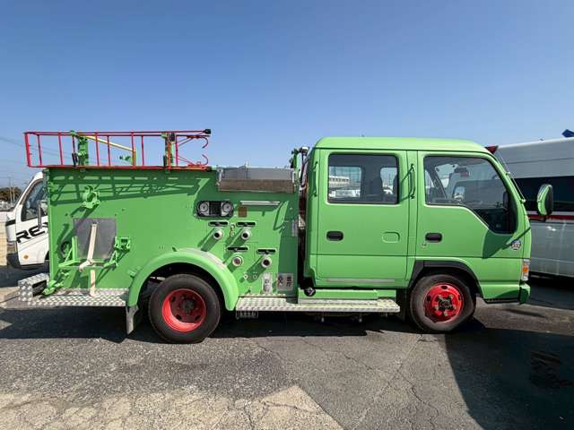 Isuzu Elf 4