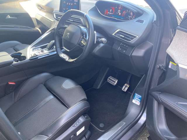 Peugeot 5008 9