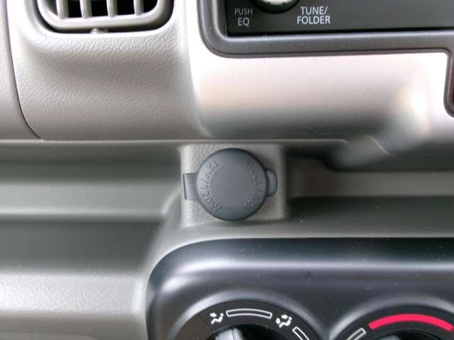 Nissan NV100 Clipper 8