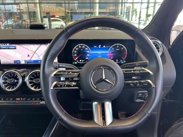 Mercedes-Benz GLA-Class 7