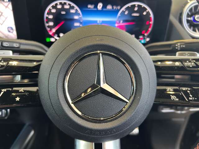 Mercedes-Benz GLA-Class 8