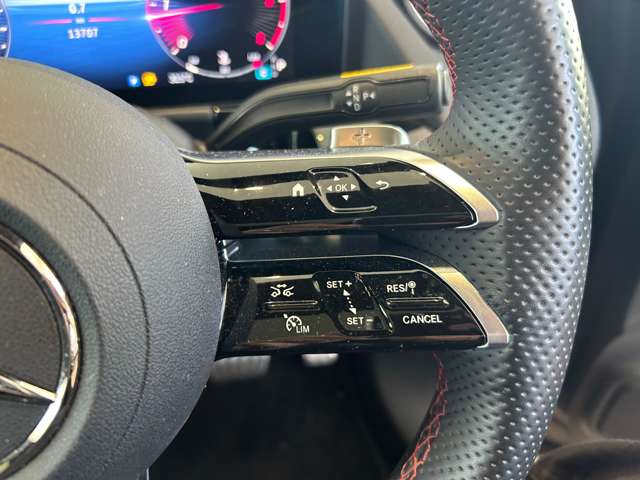 Mercedes-Benz GLA-Class 10