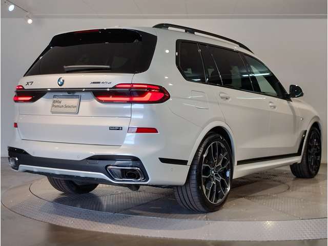 BMW X7 8