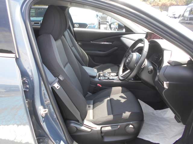 Mazda CX-30 12