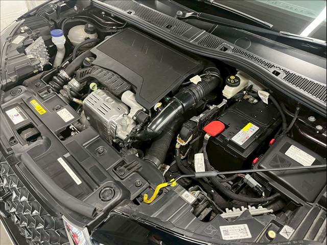 DS Automobiles DS 3 Crossback 12