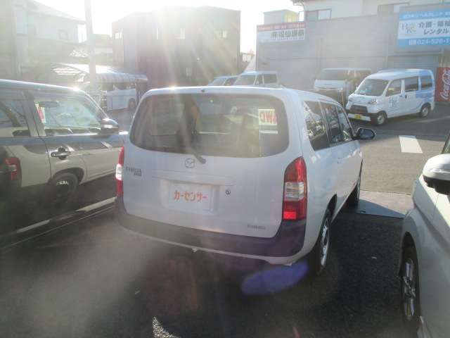 Mazda Familia Van 4