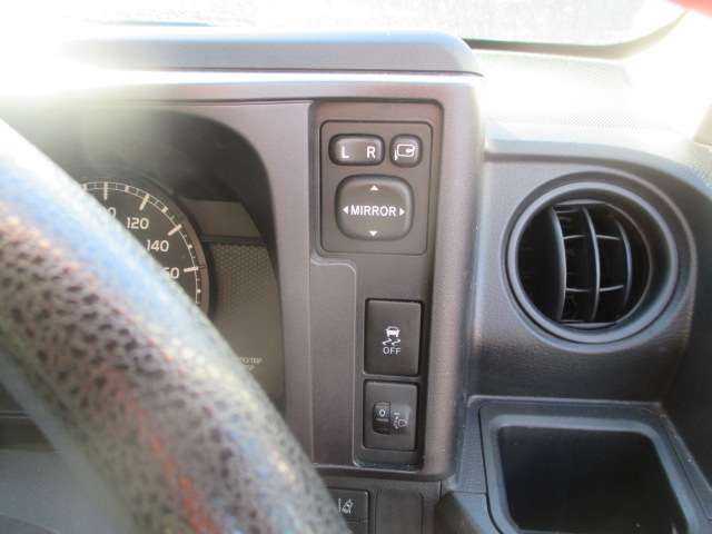 Mazda Familia Van 8