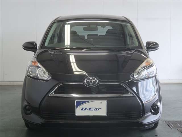 Toyota Sienta 5