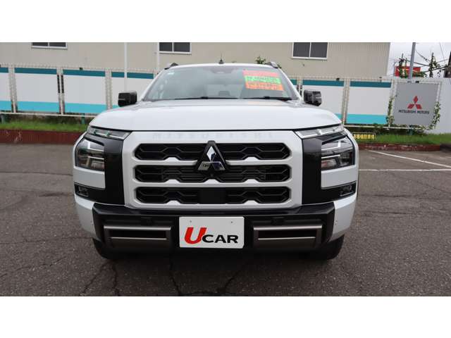 Mitsubishi Triton 2