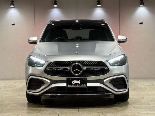Mercedes-Benz GLA-Class 11