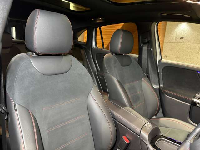 Mercedes-Benz GLA-Class 2