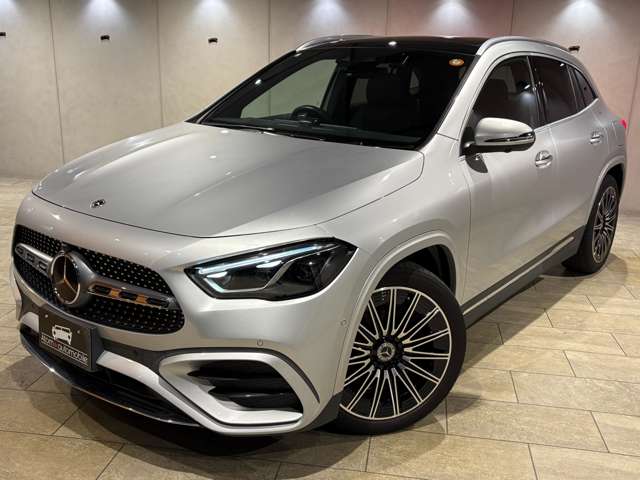 Mercedes-Benz GLA-Class 6