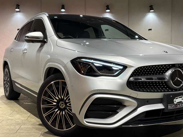Mercedes-Benz GLA-Class 10