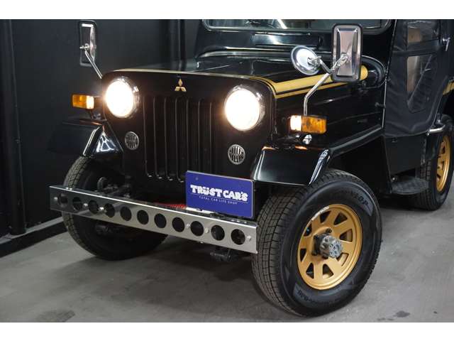 Mitsubishi Jeep 8