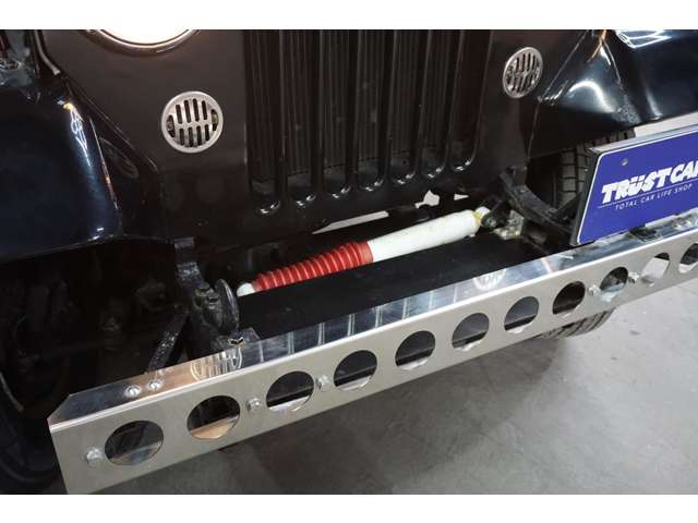 Mitsubishi Jeep 10