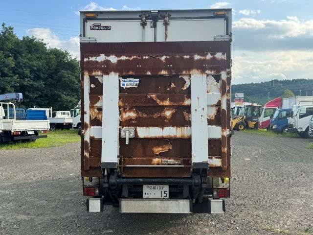 Isuzu Elf 5