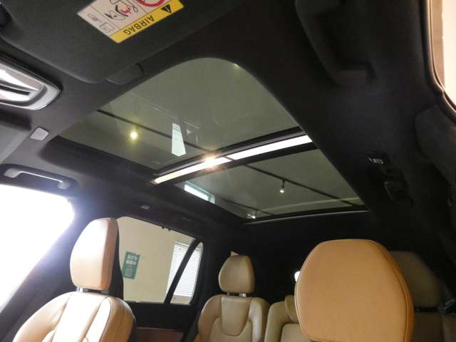Volvo XC90 8