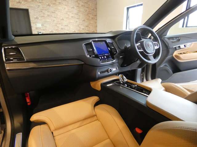 Volvo XC90 9