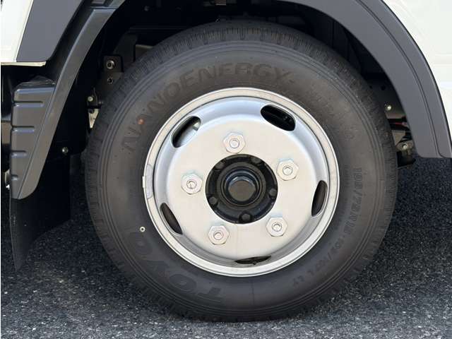 Mitsubishi Fuso Canter 11
