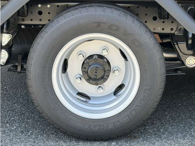 Mitsubishi Fuso Canter 10