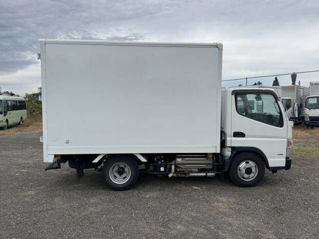 Mitsubishi Fuso Canter 6
