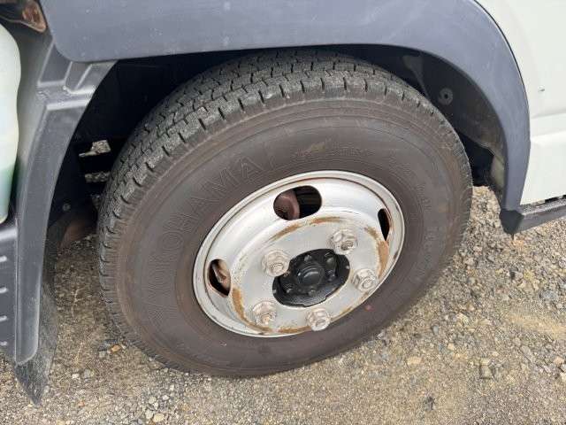 Mitsubishi Fuso Canter 7