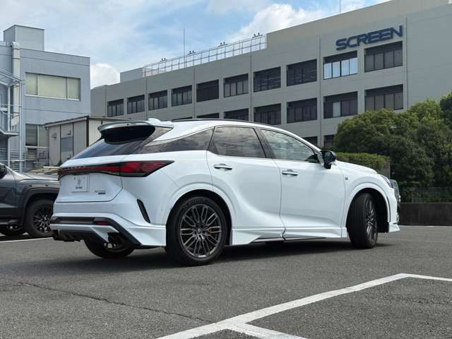 Lexus RX 8