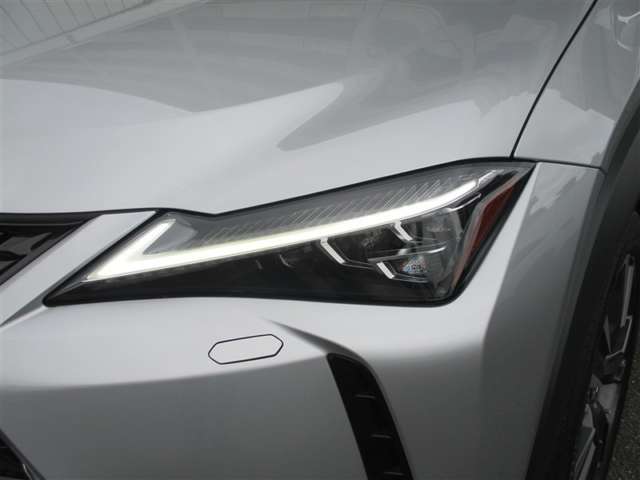Lexus UX 3