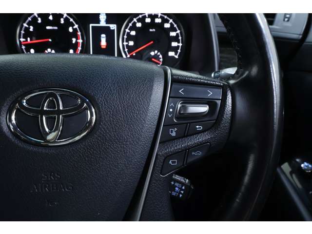 Toyota Alphard 8