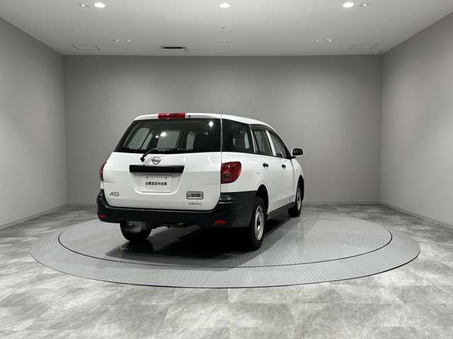 Nissan AD 3