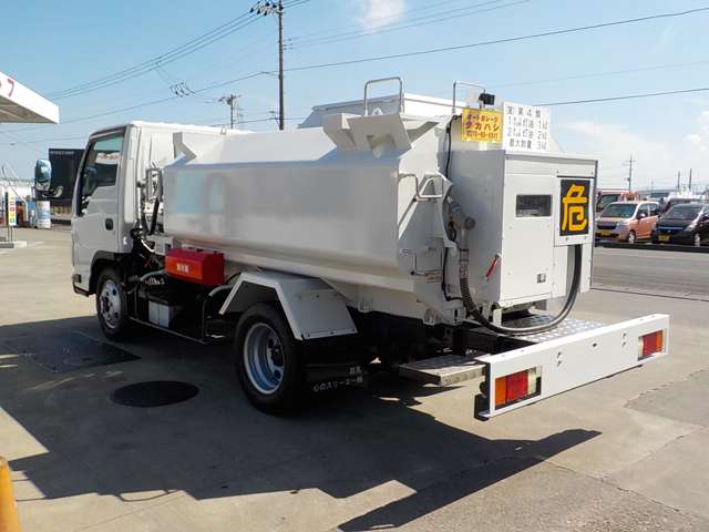 Isuzu Elf 3