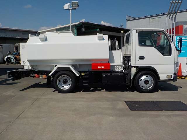 Isuzu Elf 6