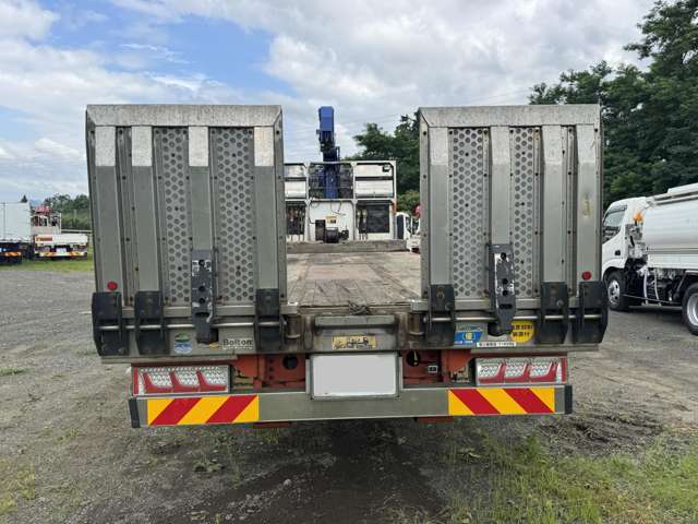 Mitsubishi Fuso Super Great 5
