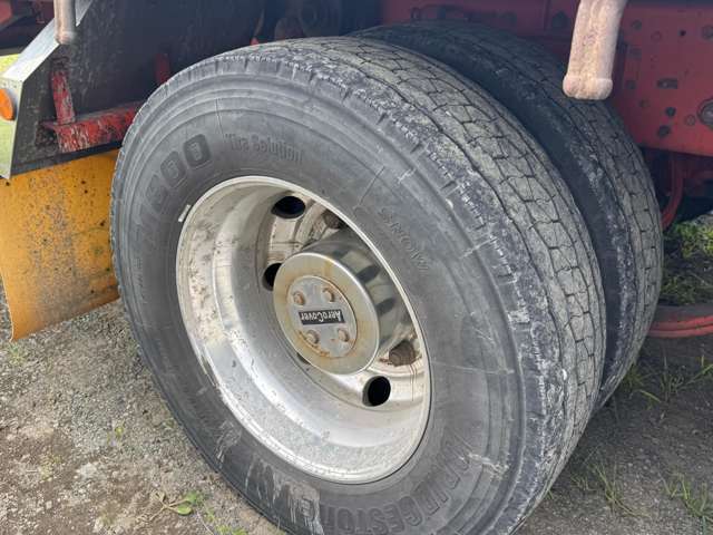 Mitsubishi Fuso Super Great 9