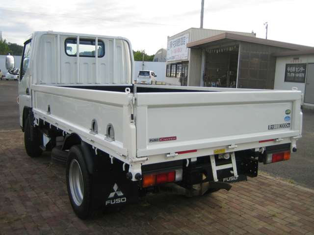 Mitsubishi Fuso Canter 11