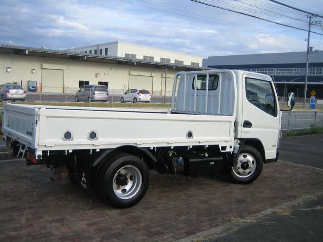 Mitsubishi Fuso Canter 7