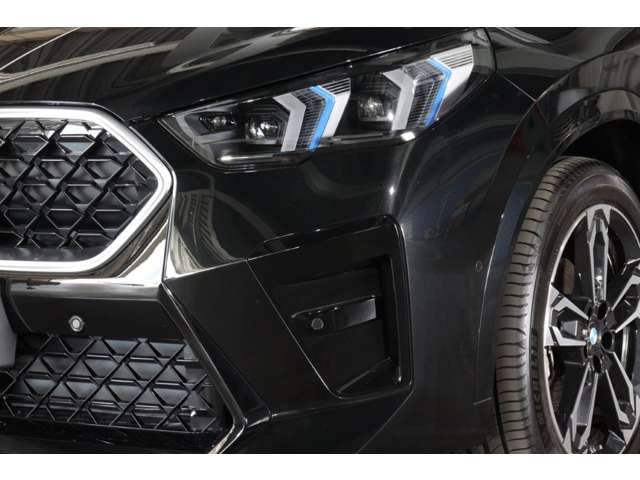 BMW X2 4