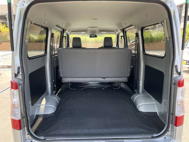 Toyota Town Ace Van 8