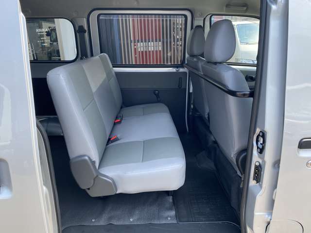 Toyota Town Ace Van 10