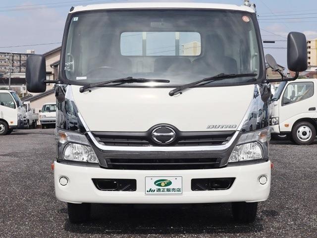 Hino Dutro 3