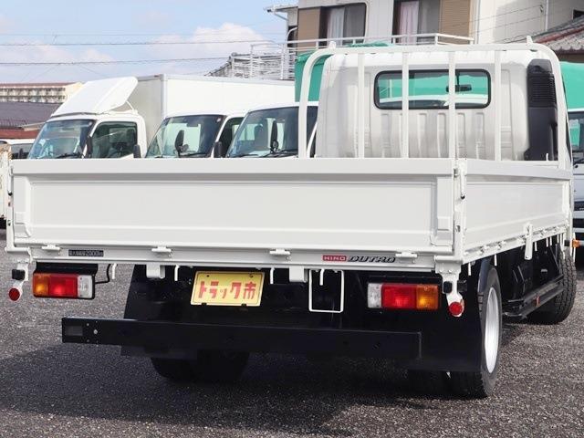 Hino Dutro 5