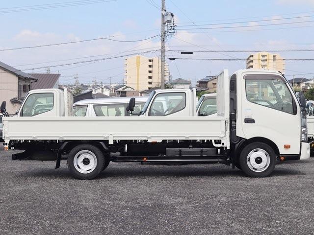 Hino Dutro 8
