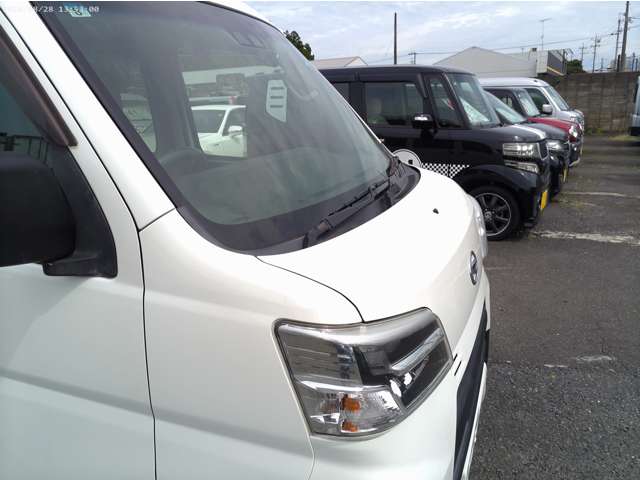 Daihatsu Hijet Cargo 5