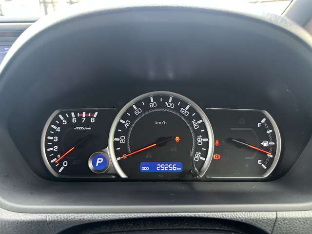 Toyota Voxy 8