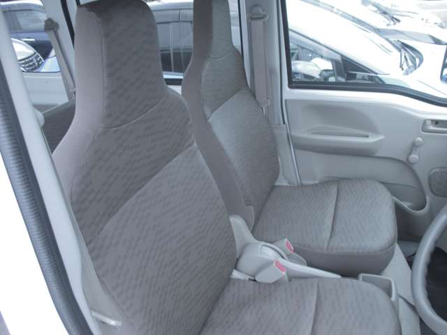 Nissan NV100 Clipper 6