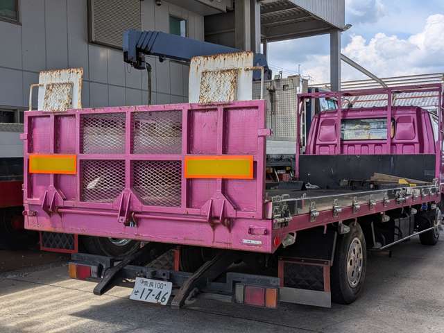 Isuzu Elf 11