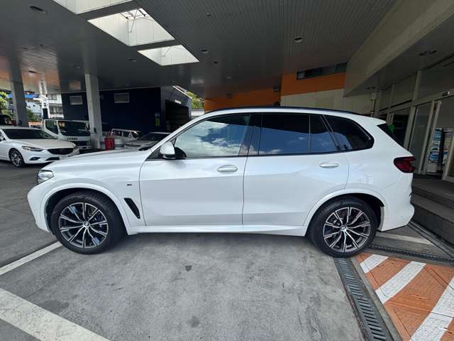 BMW X5 8